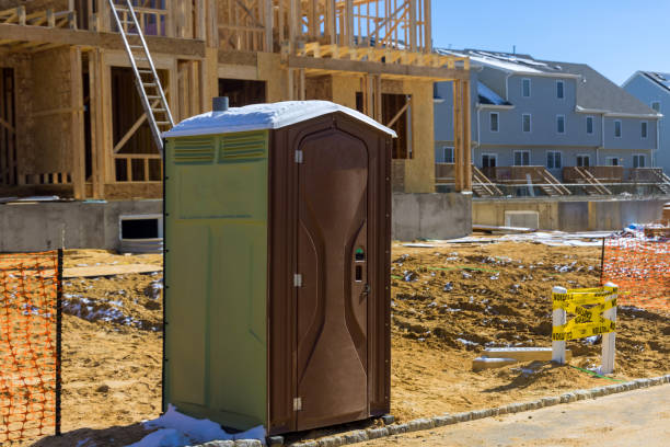 Best Construction site porta potty rental  in Erie, KS
