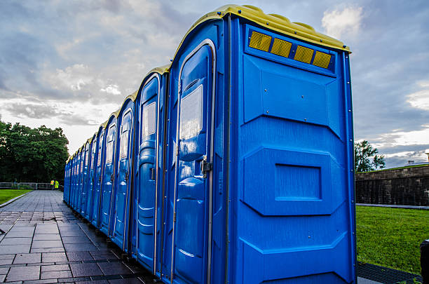 Best Porta potty rental near me  in Erie, KS